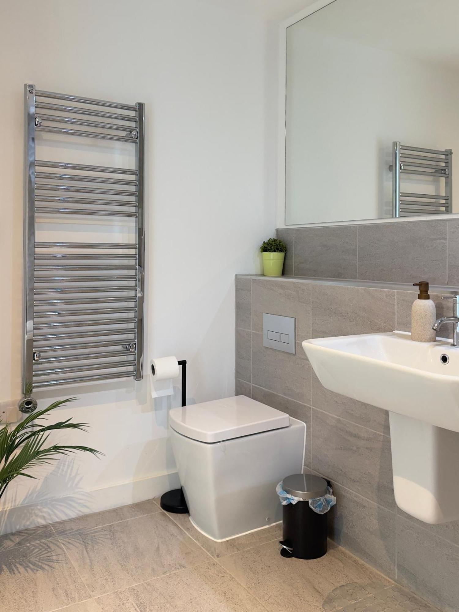 Modern And Stunning 1 Bed Near Old Trafford And Centre Manchester